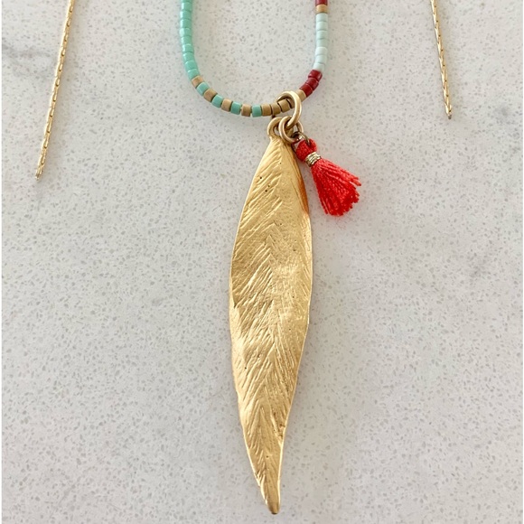 16” Gold Necklace With Feather Pendant - Picture 4 of 5